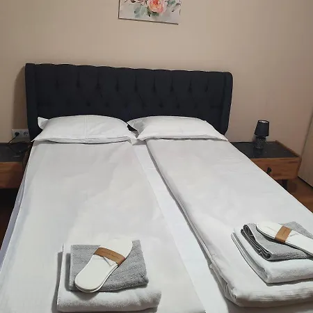 Kamelia Apartament Kazanlŭk