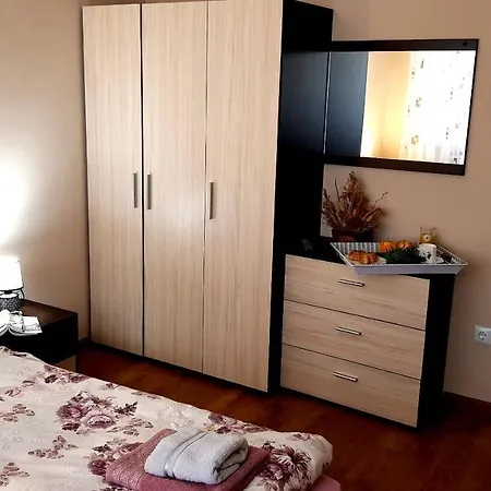 Kamelia * Kazanlŭk