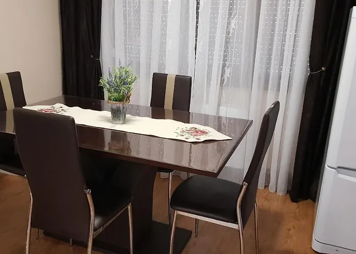 アパート Kamelia カザンラク